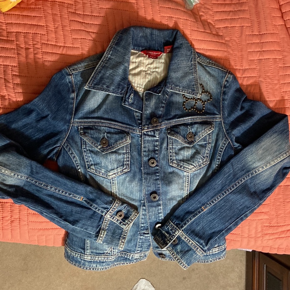 Small Guess Jean Jacket *FITS like XS**